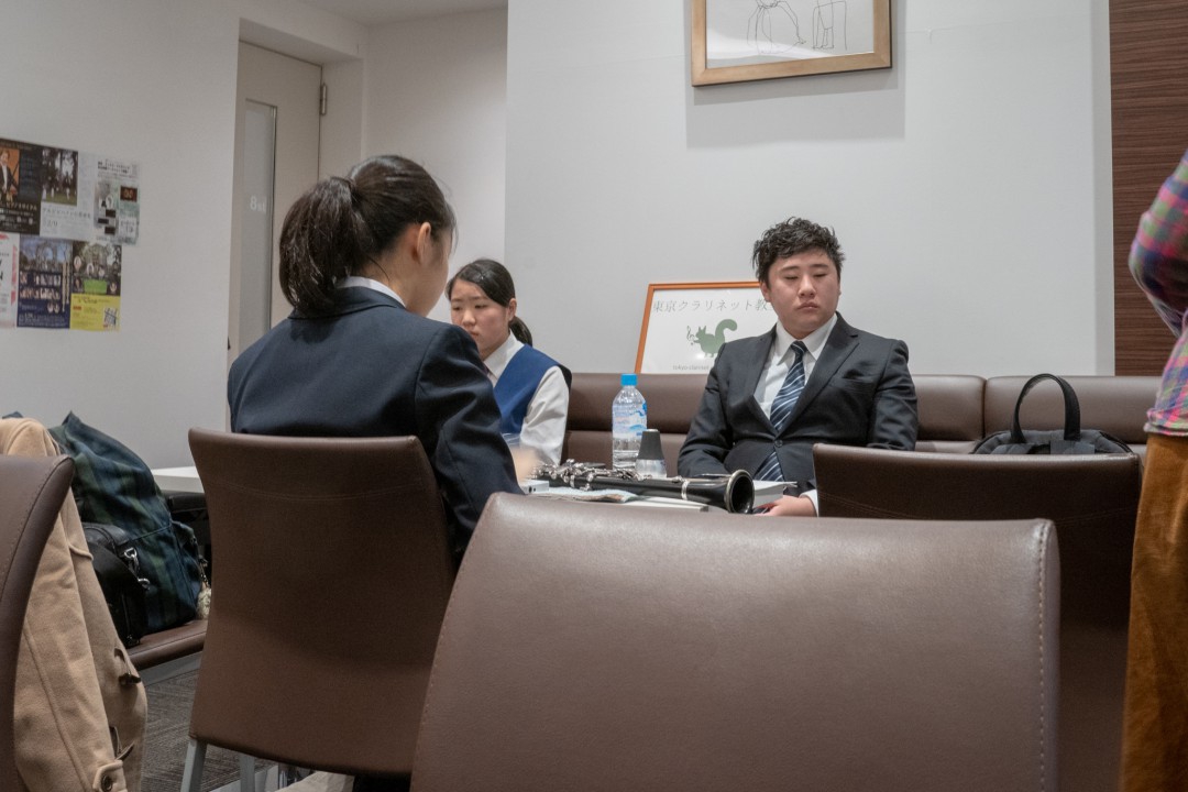 会場ロビーに集合した実技模試参加者
