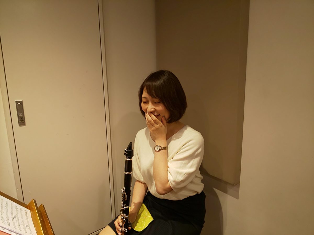 レッスン中に笑顔の生徒