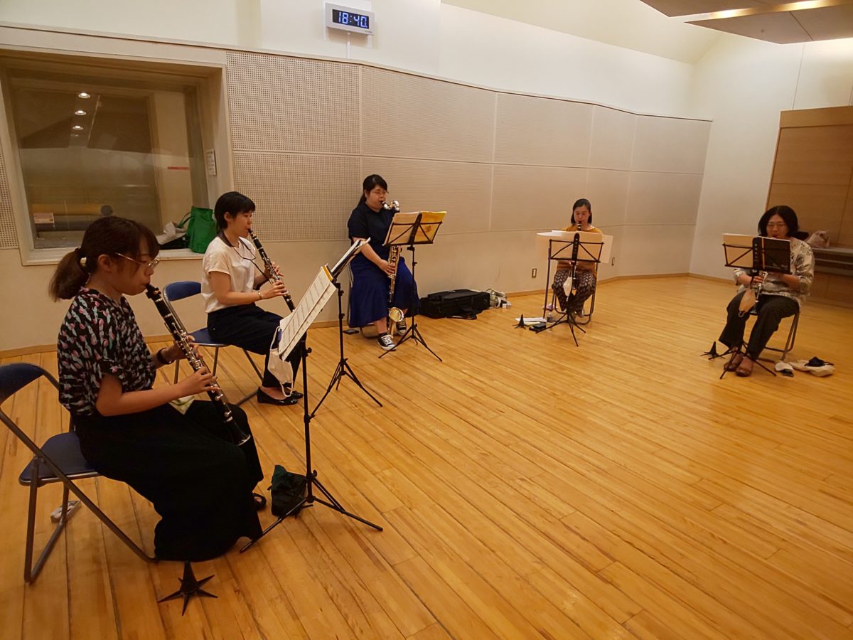 久しぶりに全員集合して合わせをする上級者アンサンブルメンバー