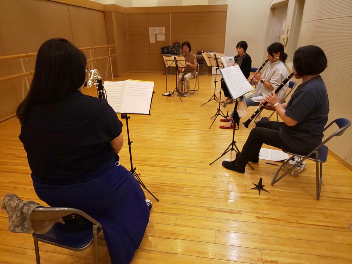 やりたかった曲に挑戦する上級者アンサンブルメンバー